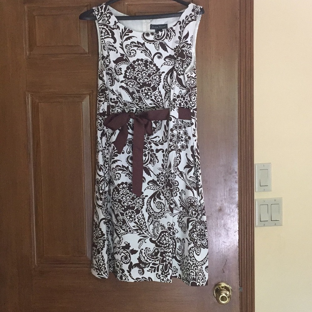 Jessica Howard sheath dress.  Size 14
